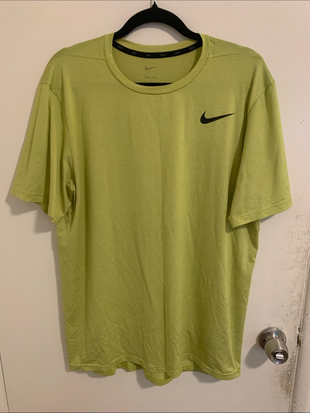 Men’s Nike dri fit tee!